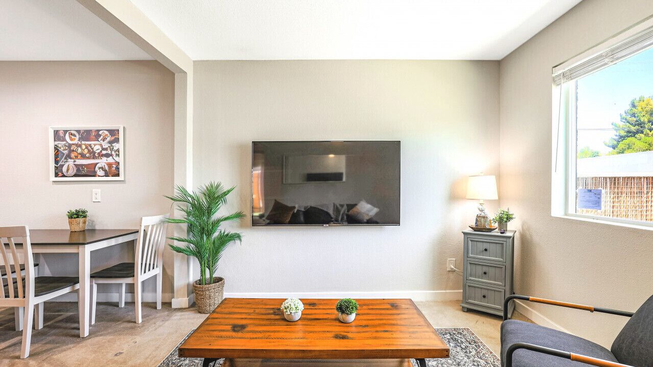 Photo of Livingroom in Camelback East