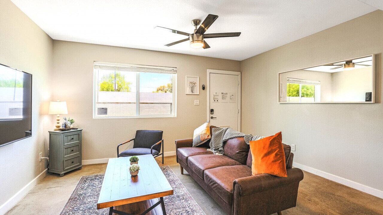 Photo of Livingroom in Camelback East