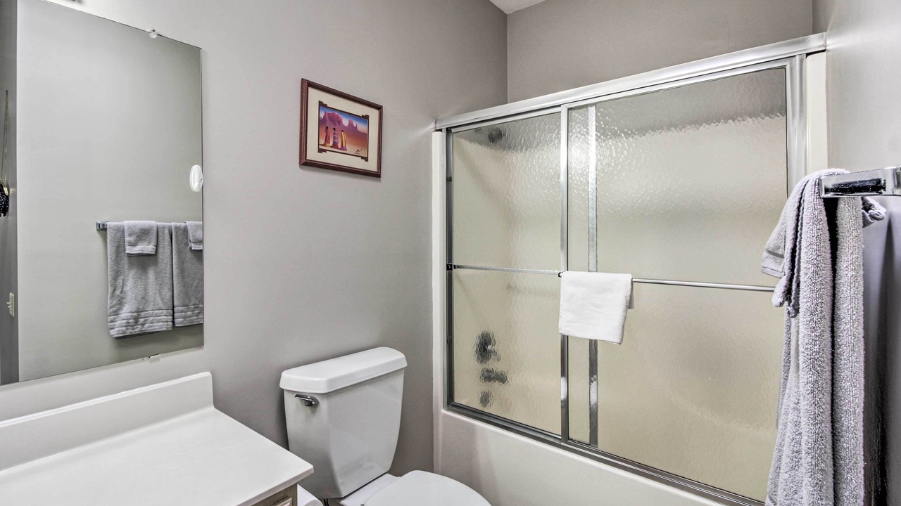 Photo of Bathroom in Green Valley