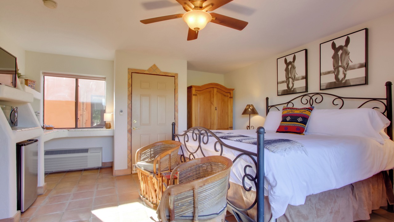 Photo of Bedroom in Cave Creek