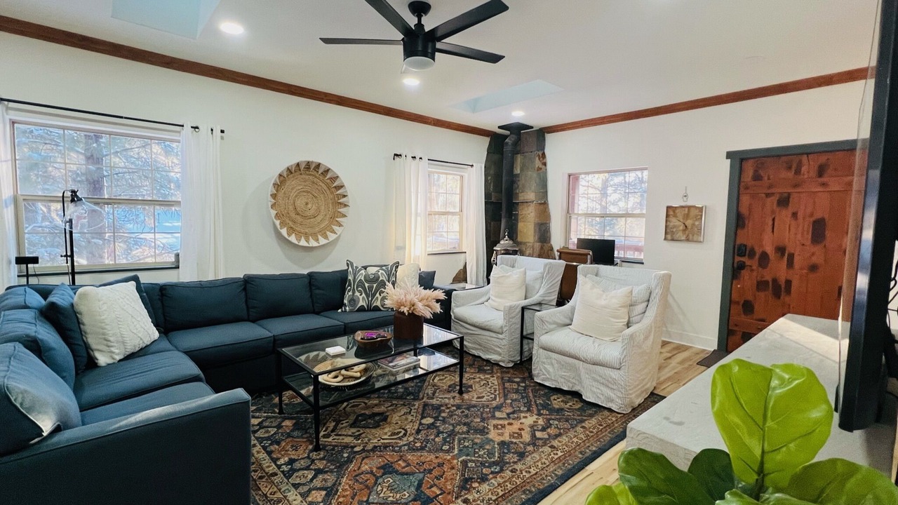 Photo of Livingroom in Mountainaire
