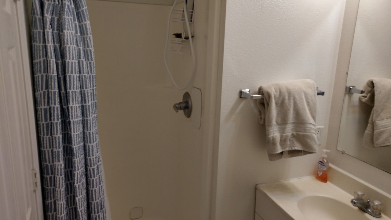 Photo of Bathroom in Campus Farm
