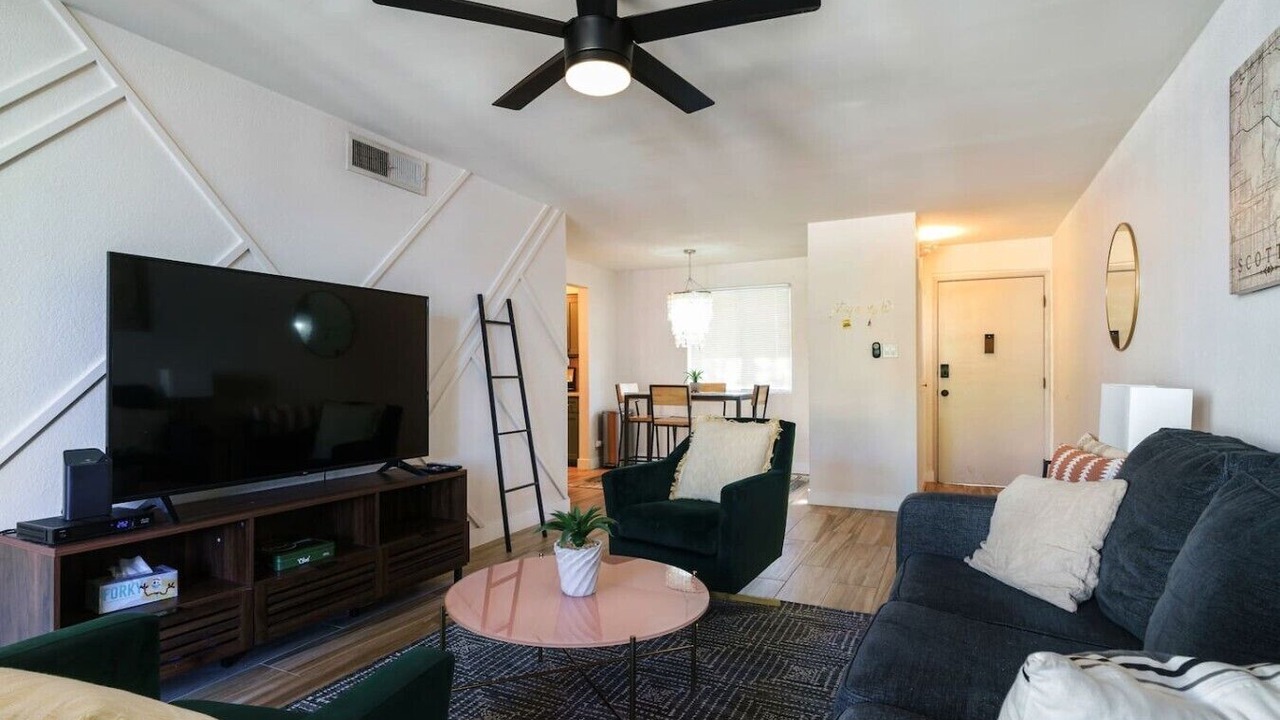 Photo of Livingroom in South Scottsdale