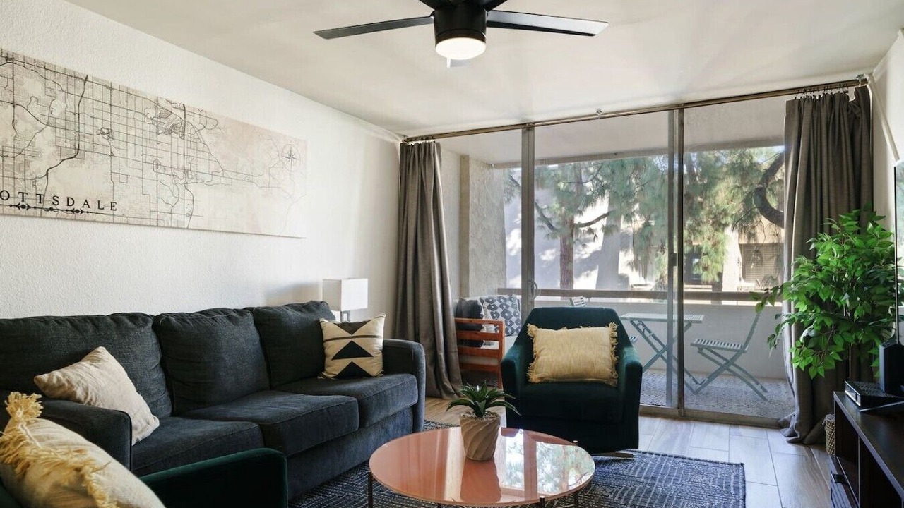 Photo of Livingroom in South Scottsdale