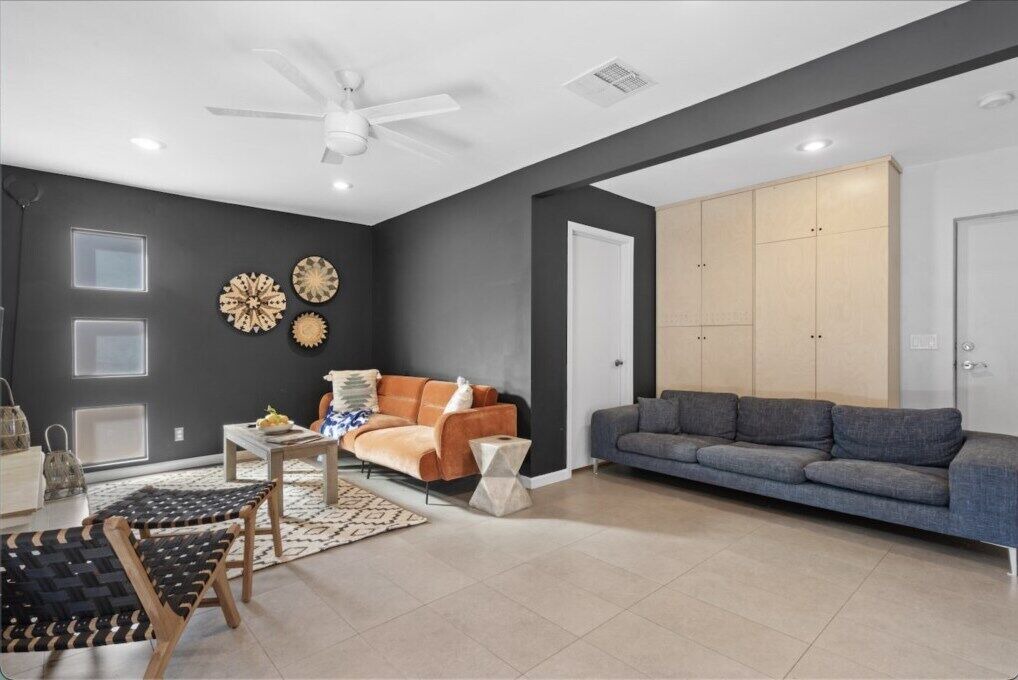 Photo of Livingroom in Encanto