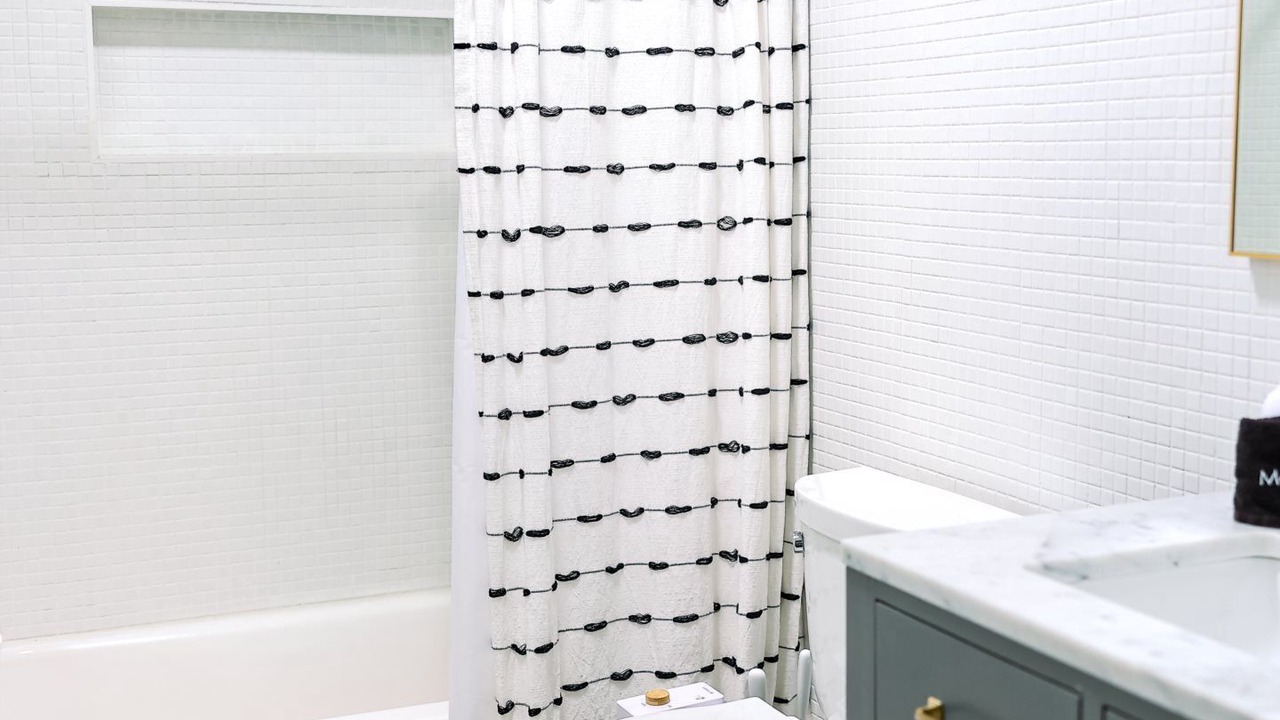 Photo of Bathroom in Encanto