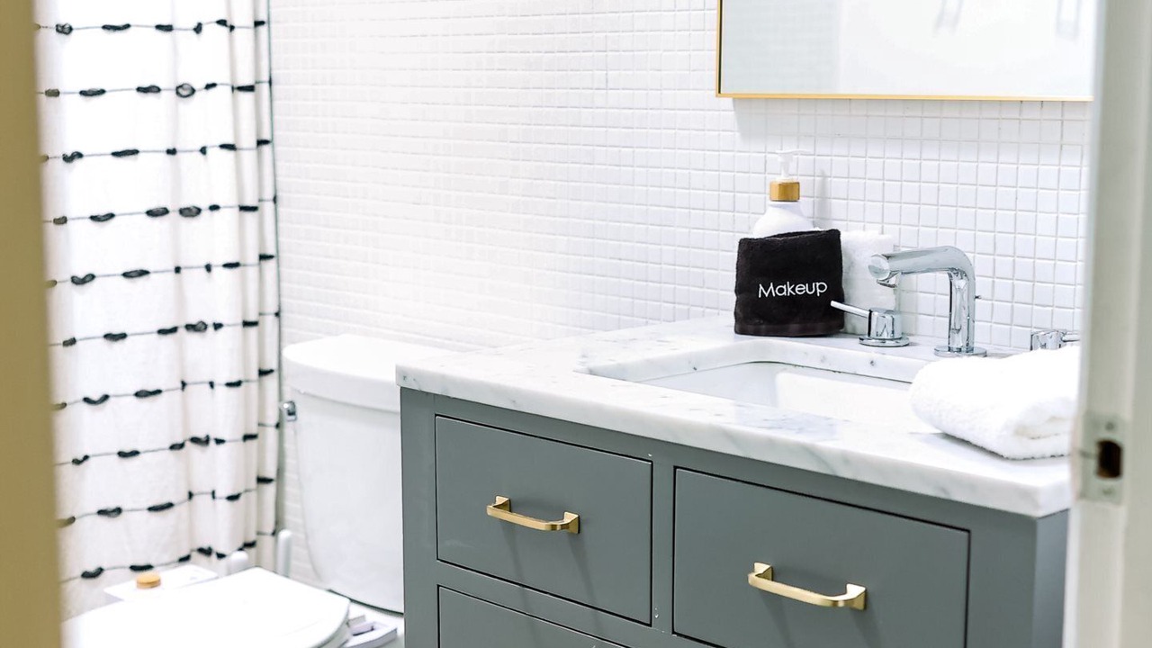 Photo of Bathroom in Encanto
