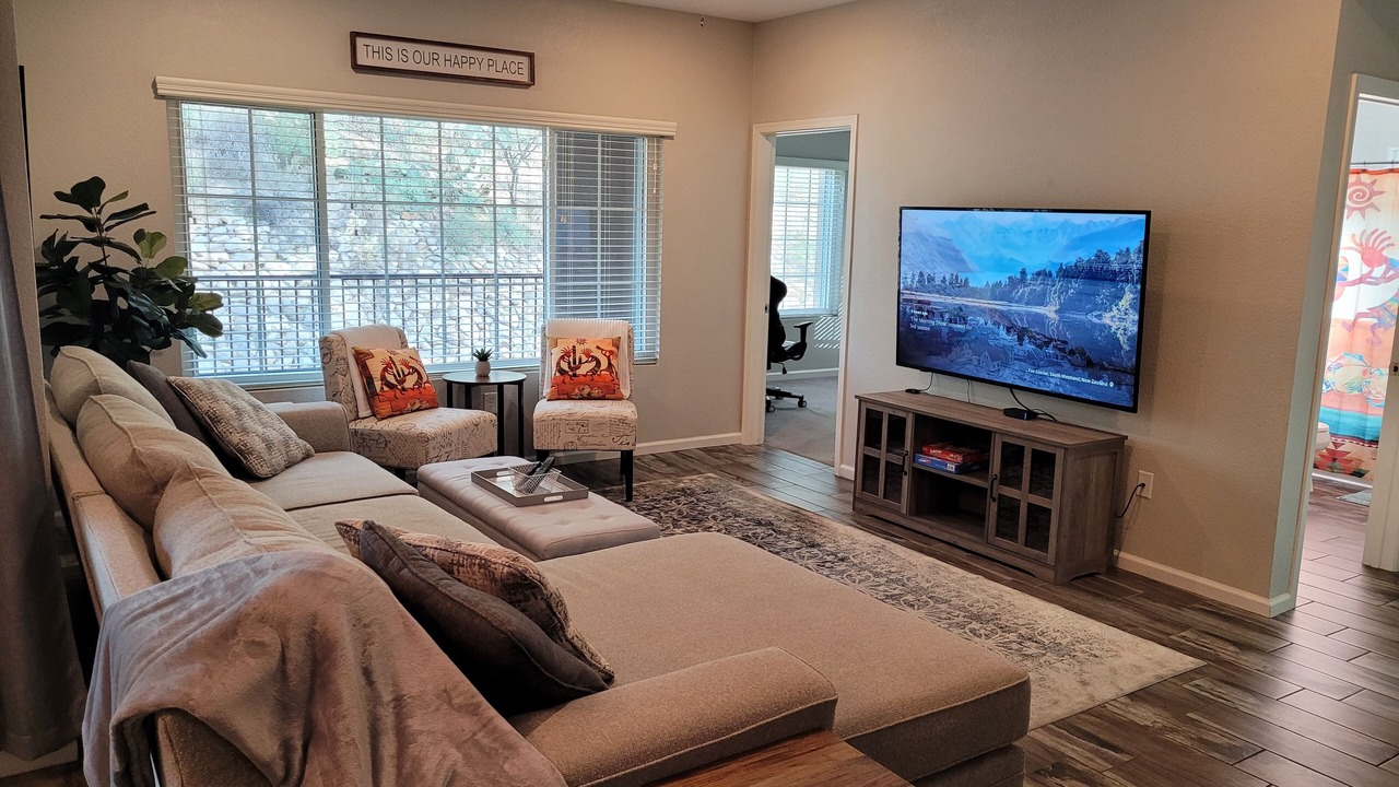 Photo of Livingroom in Oro Valley
