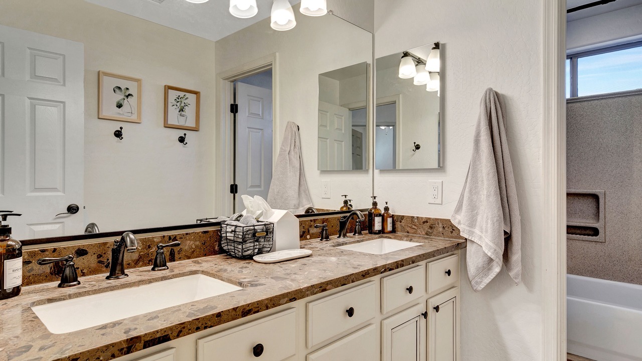 Photo of Bathroom in Arabian Crest
