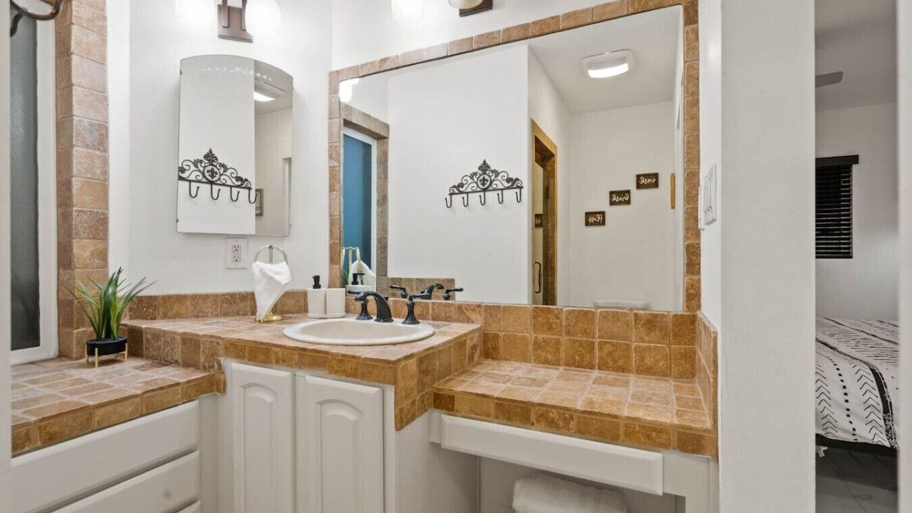 Photo of Bathroom in Village Grove
