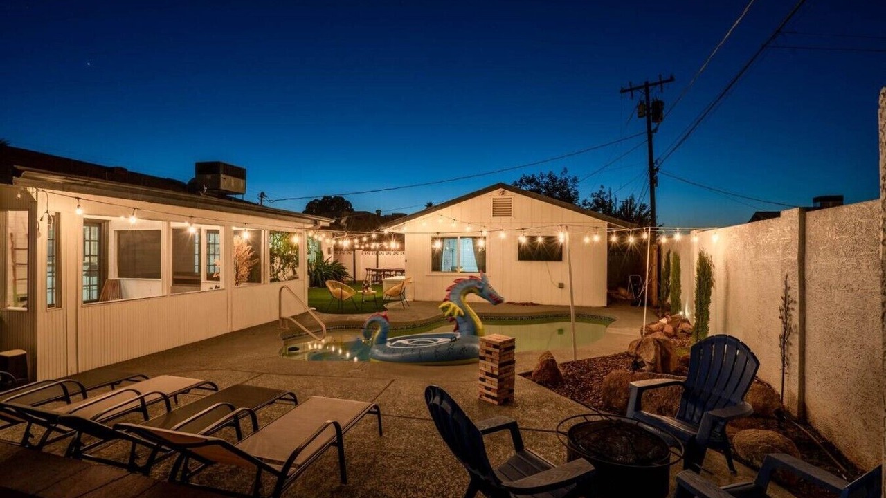 Photo of Outdoor in Village Grove