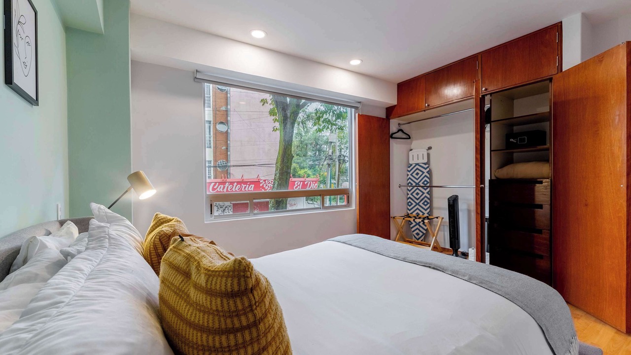 Photo of Bedroom in Anahuac