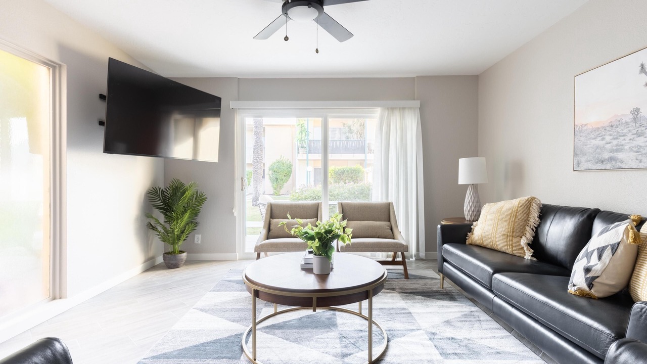 Photo of Livingroom in Encanto
