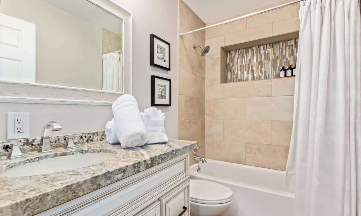 Photo of Bathroom in Village Grove