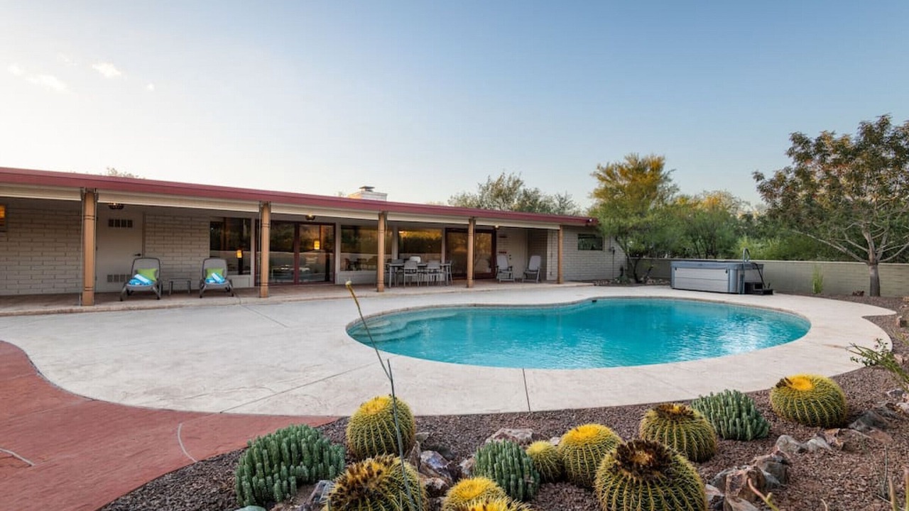 Photo of Outdoor in Oro Valley Estates