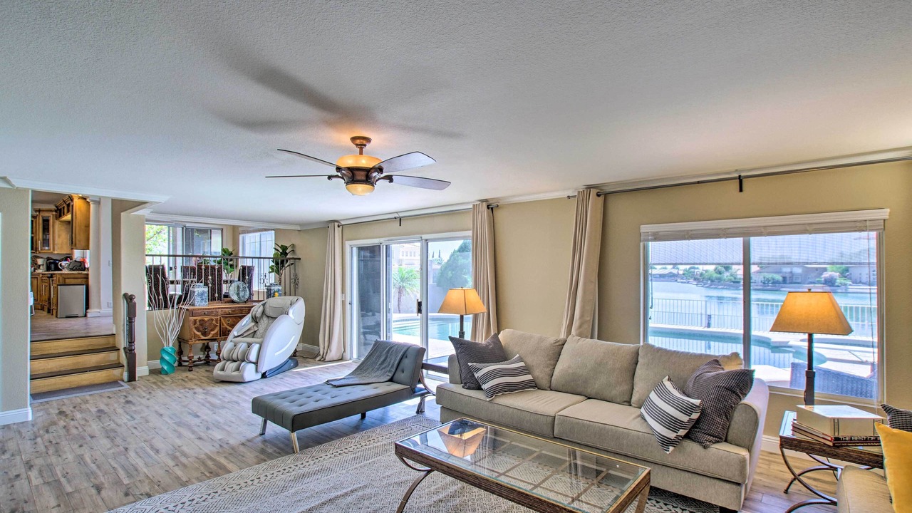 Photo of Livingroom in Arrowhead Lakes