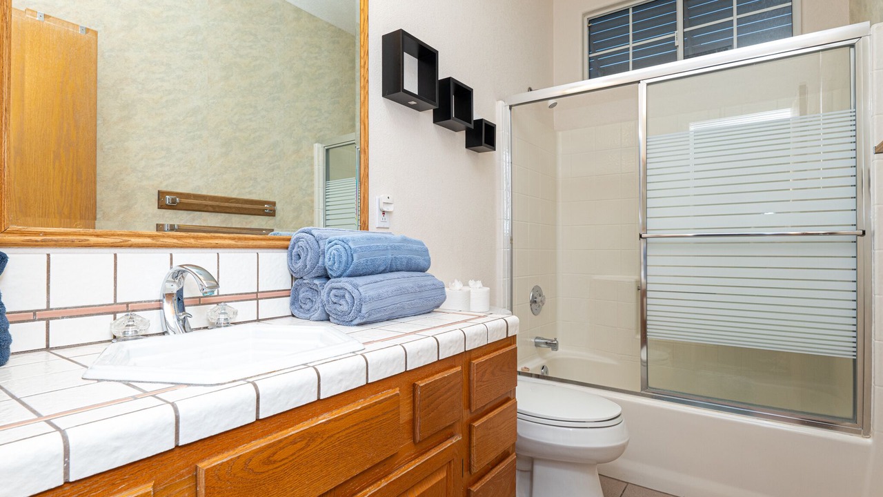 Photo of Bathroom in Sunridge Estates