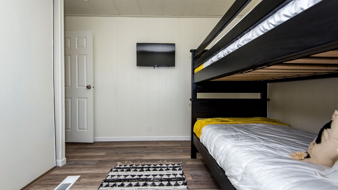Photo of Bedroom in Fort Mohave