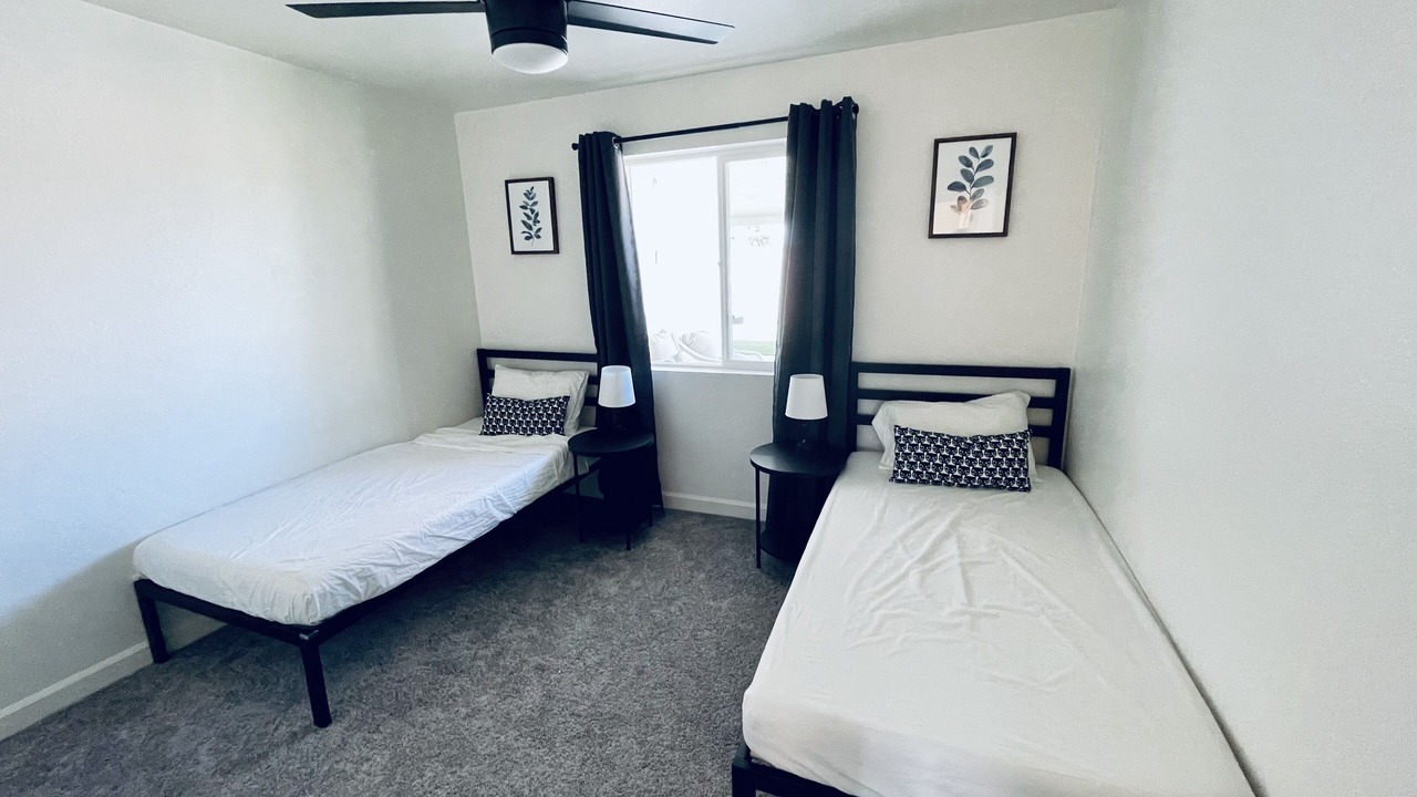 Photo of Bedroom in Paradise Valley Village