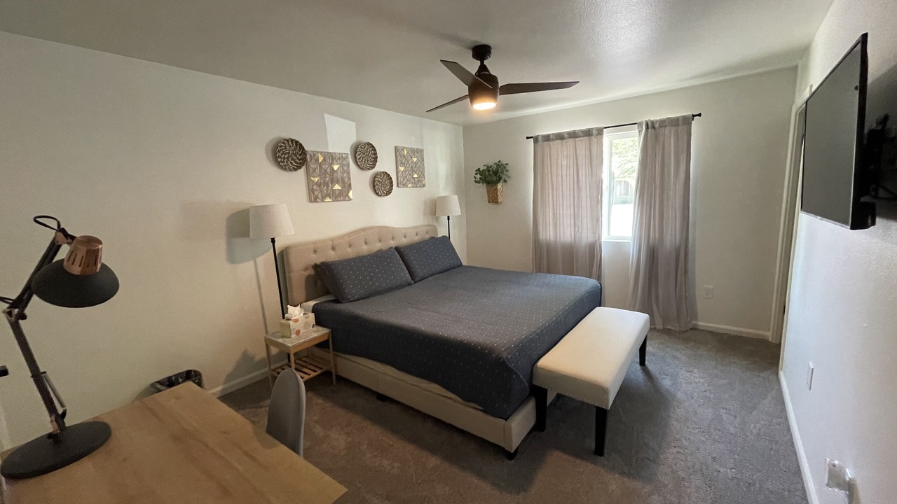 Photo of Bedroom in Paradise Valley Village