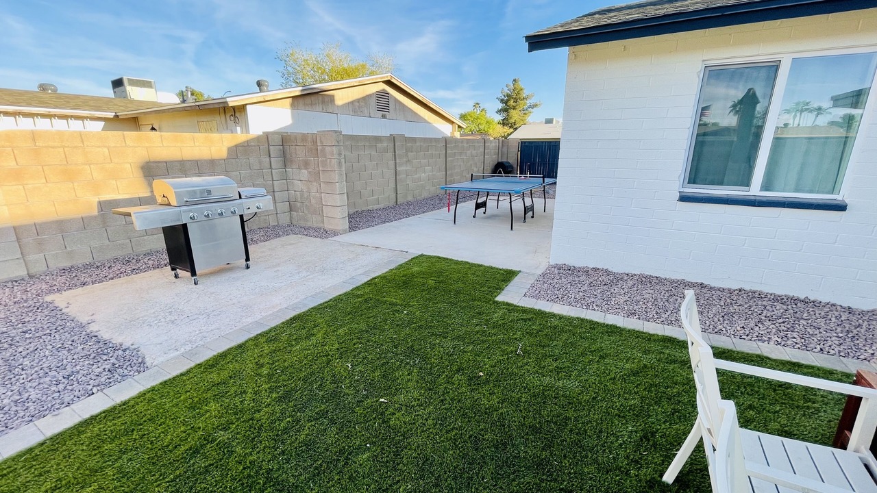 Photo of Outdoor in Paradise Valley Village