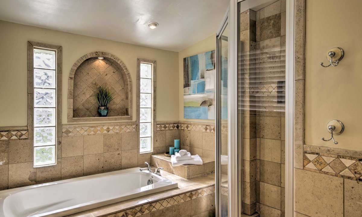 Photo of Bathroom in Papago Parkway