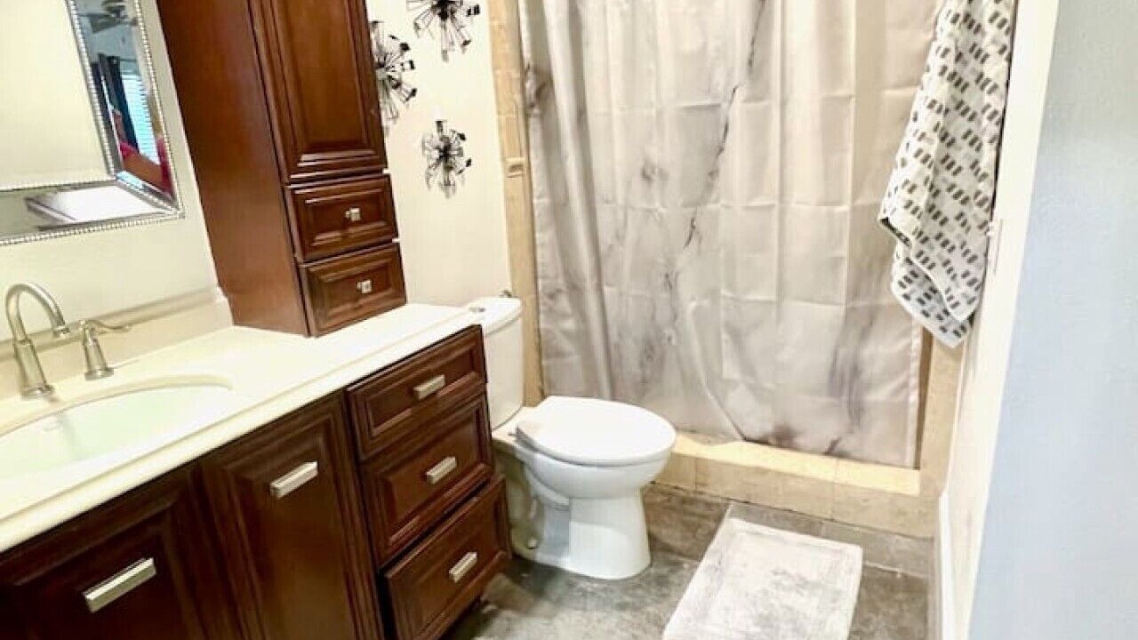 Photo of Bathroom in Cloisters