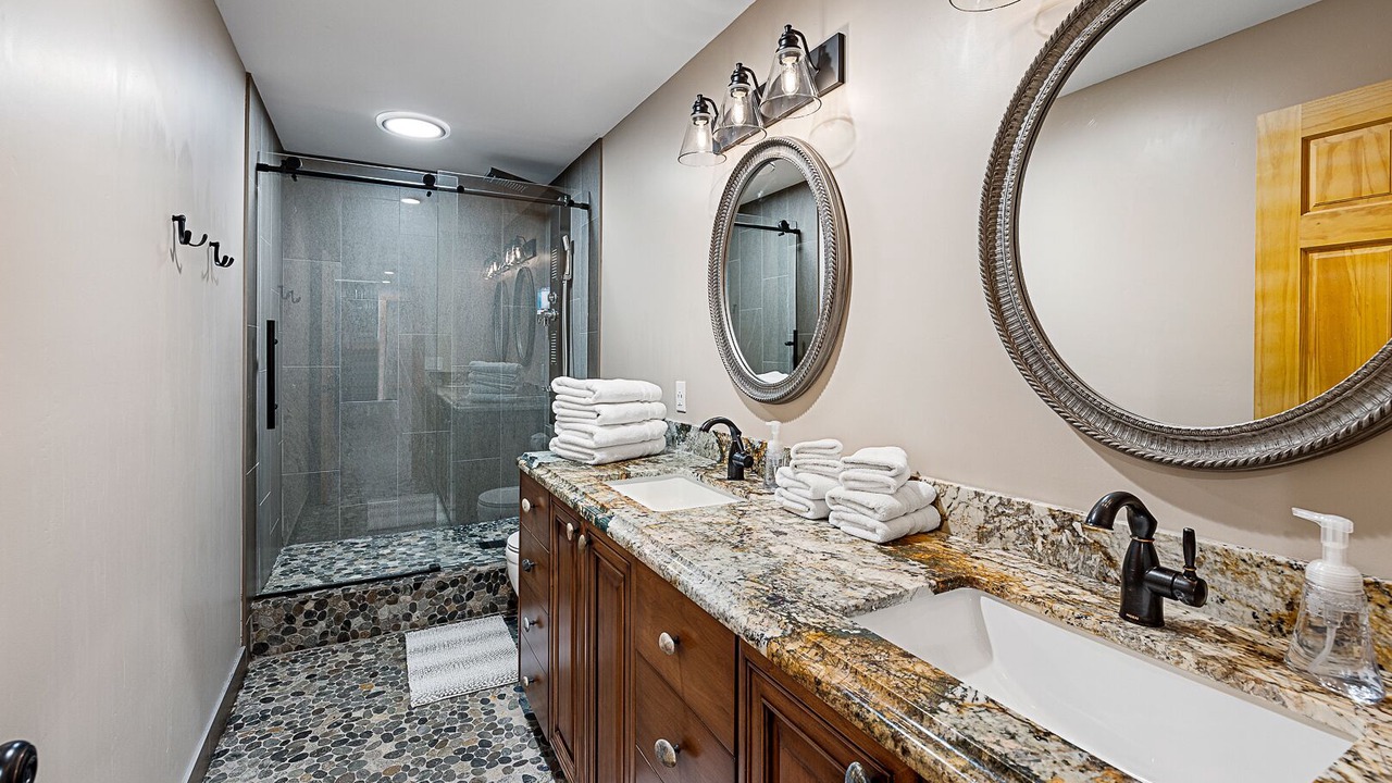Photo of Bathroom in Whispering Pines