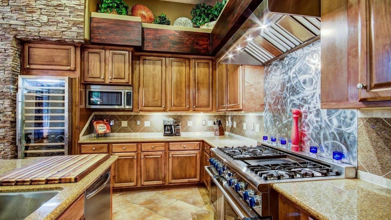 Photo of Kitchen in Pinnacle Reserve East
