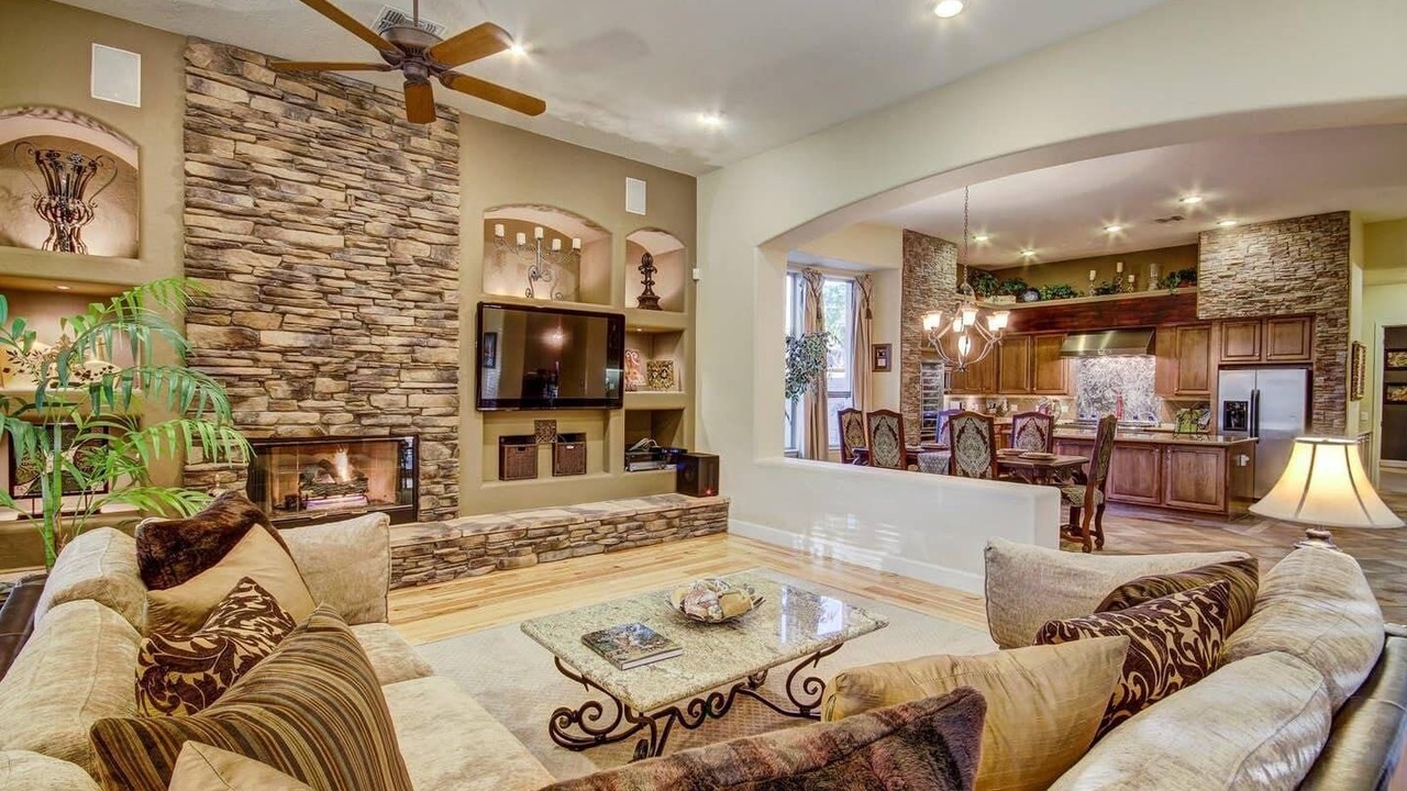 Photo of Livingroom in Pinnacle Reserve East