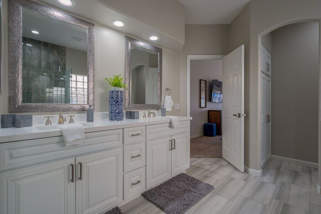 Photo of Bathroom in Central Scottsdale