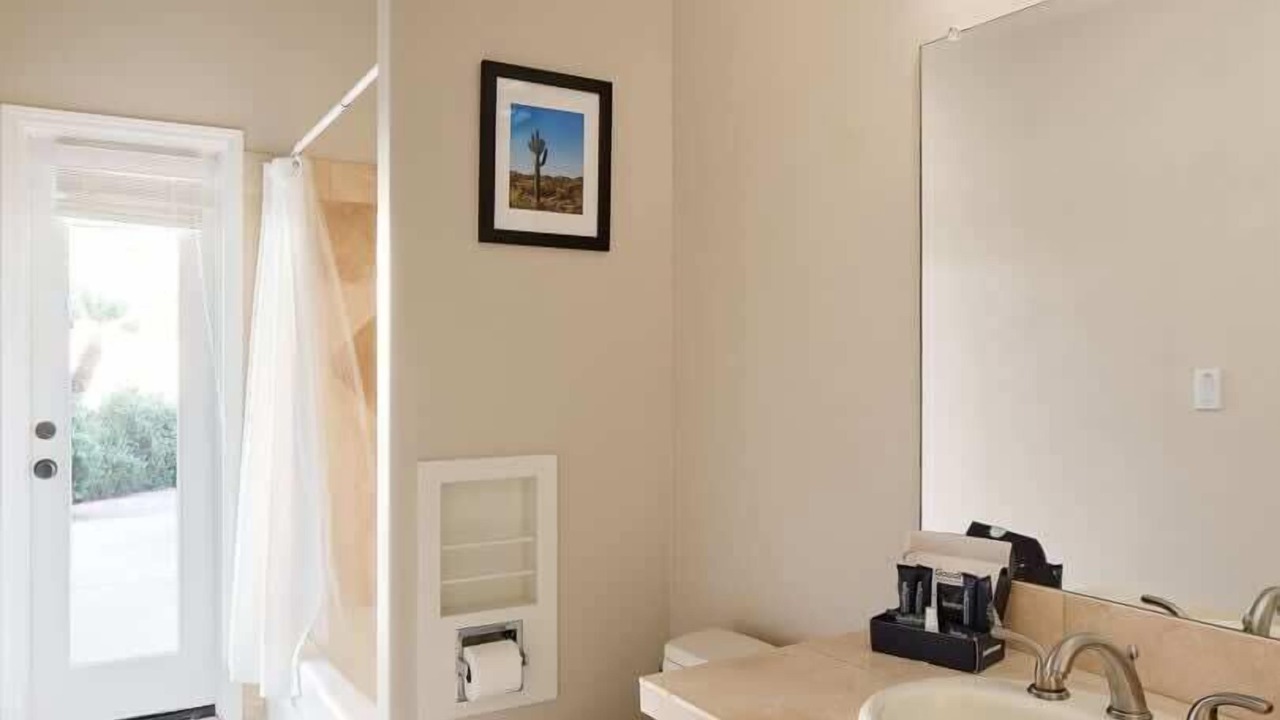 Photo of Bathroom in Central Scottsdale