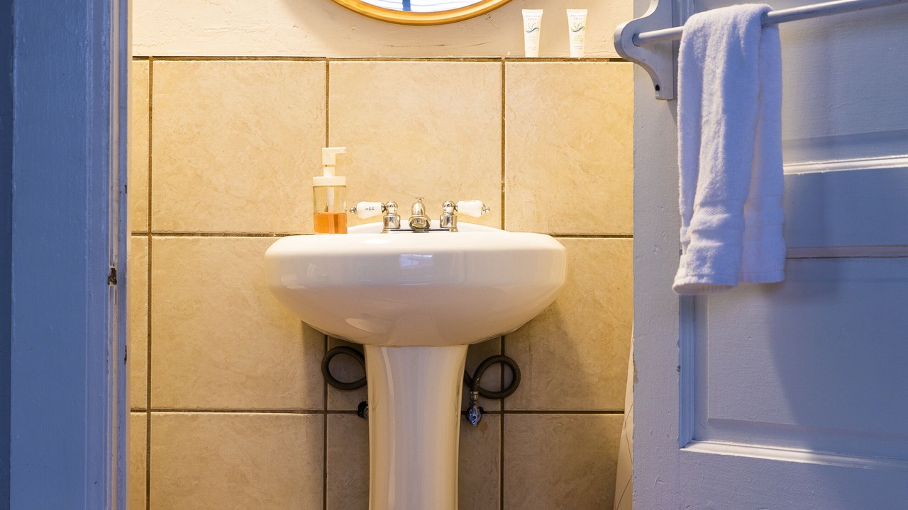 Photo of Bathroom in Iron Horse Historic District