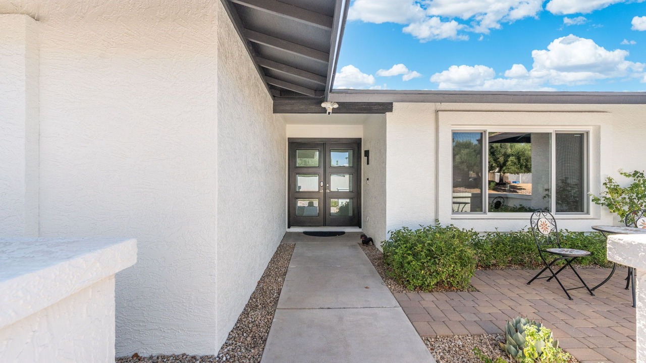 Photo of Patio Balcony in Covey