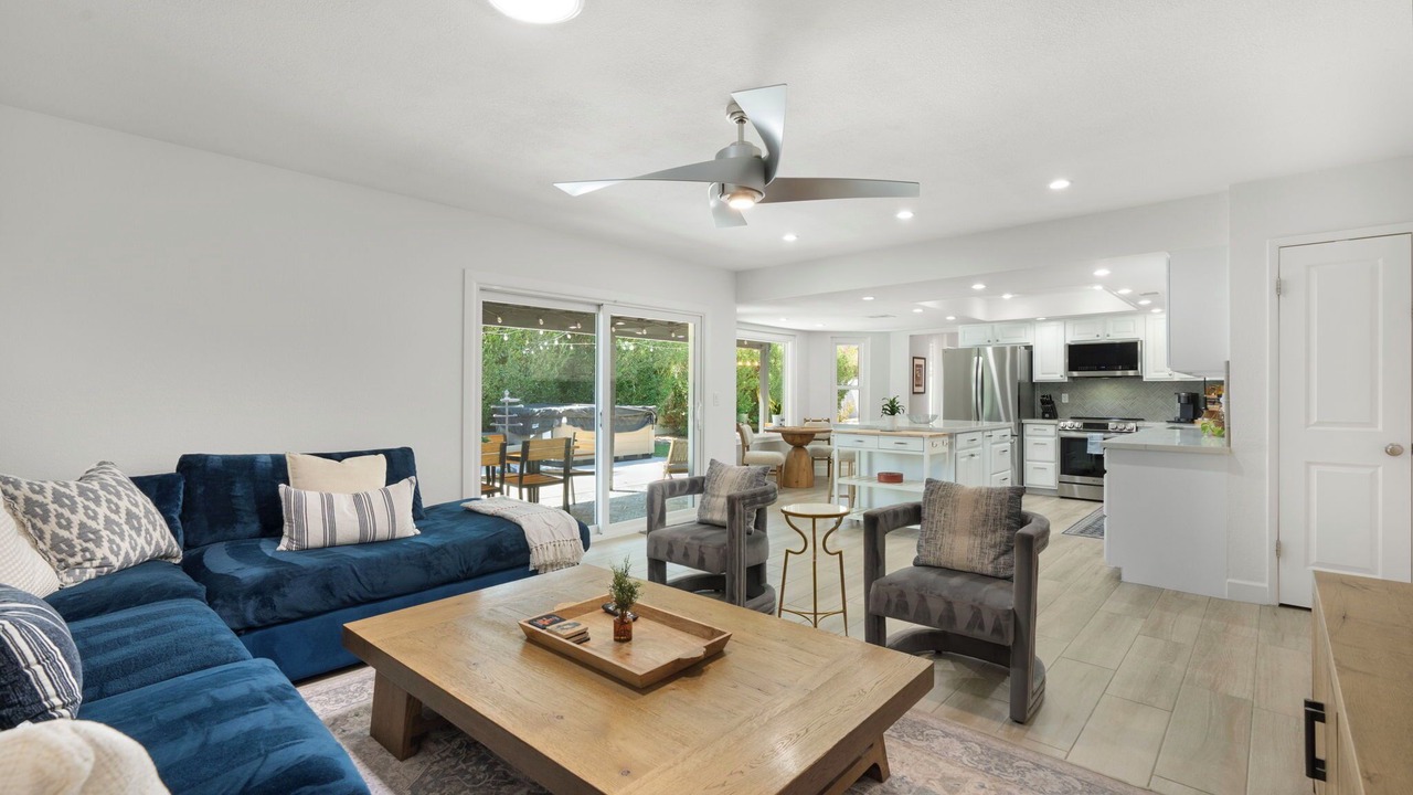 Photo of Livingroom in Covey