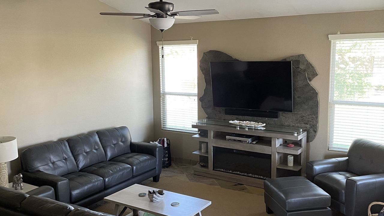 Photo of Livingroom in Steeple Hill
