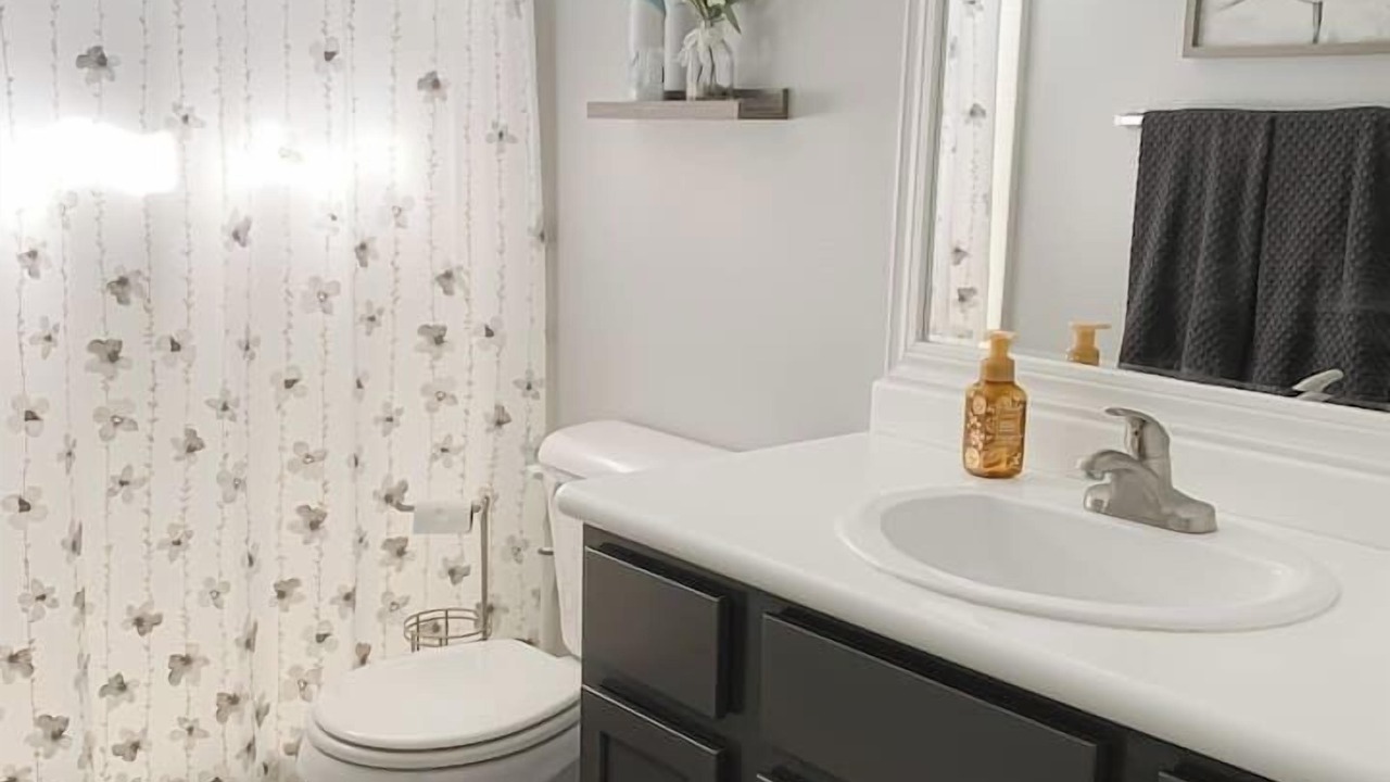 Photo of Bathroom in Fort Mohave