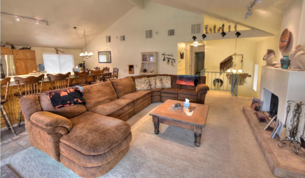 Photo of Livingroom in Parker Strip