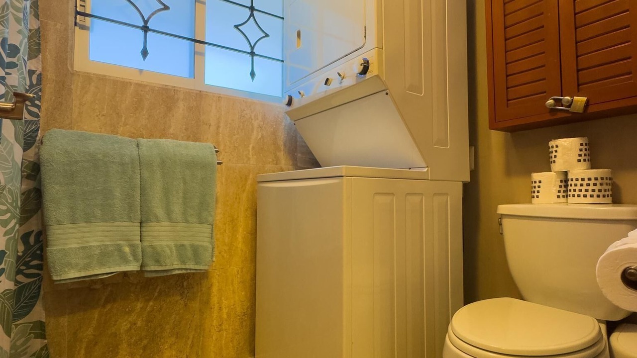 Photo of Bathroom in Balcones de Loma Linda