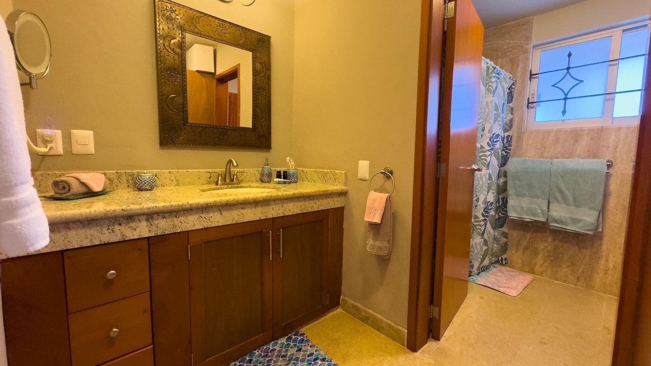 Photo of Bathroom in Balcones de Loma Linda