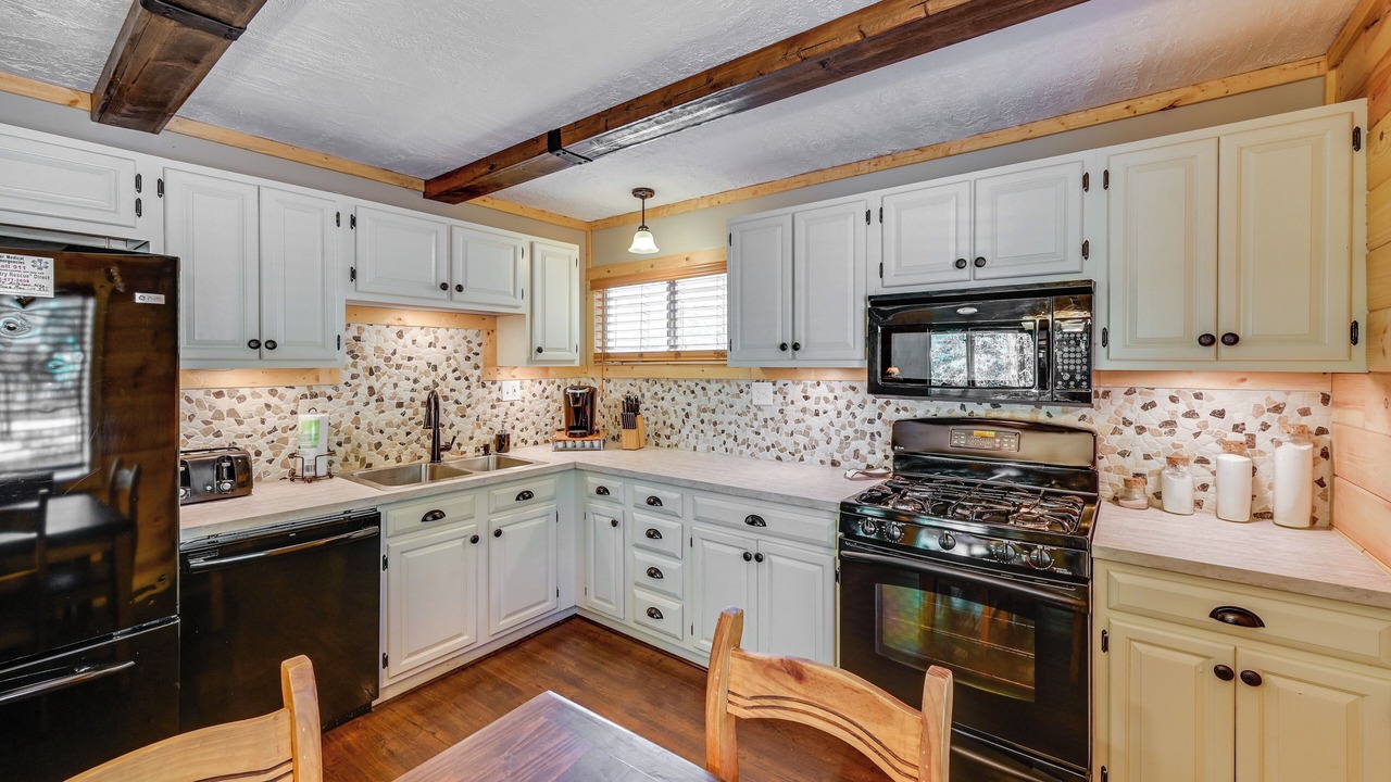 Photo of Kitchen in Happy Jack