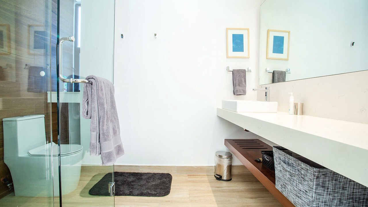 Photo of Bathroom in South Shore Hotel Area