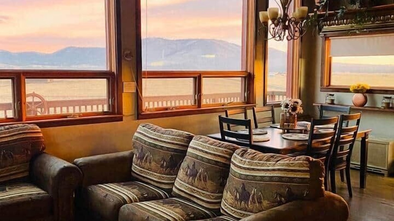 Photo of Livingroom in Flagstaff