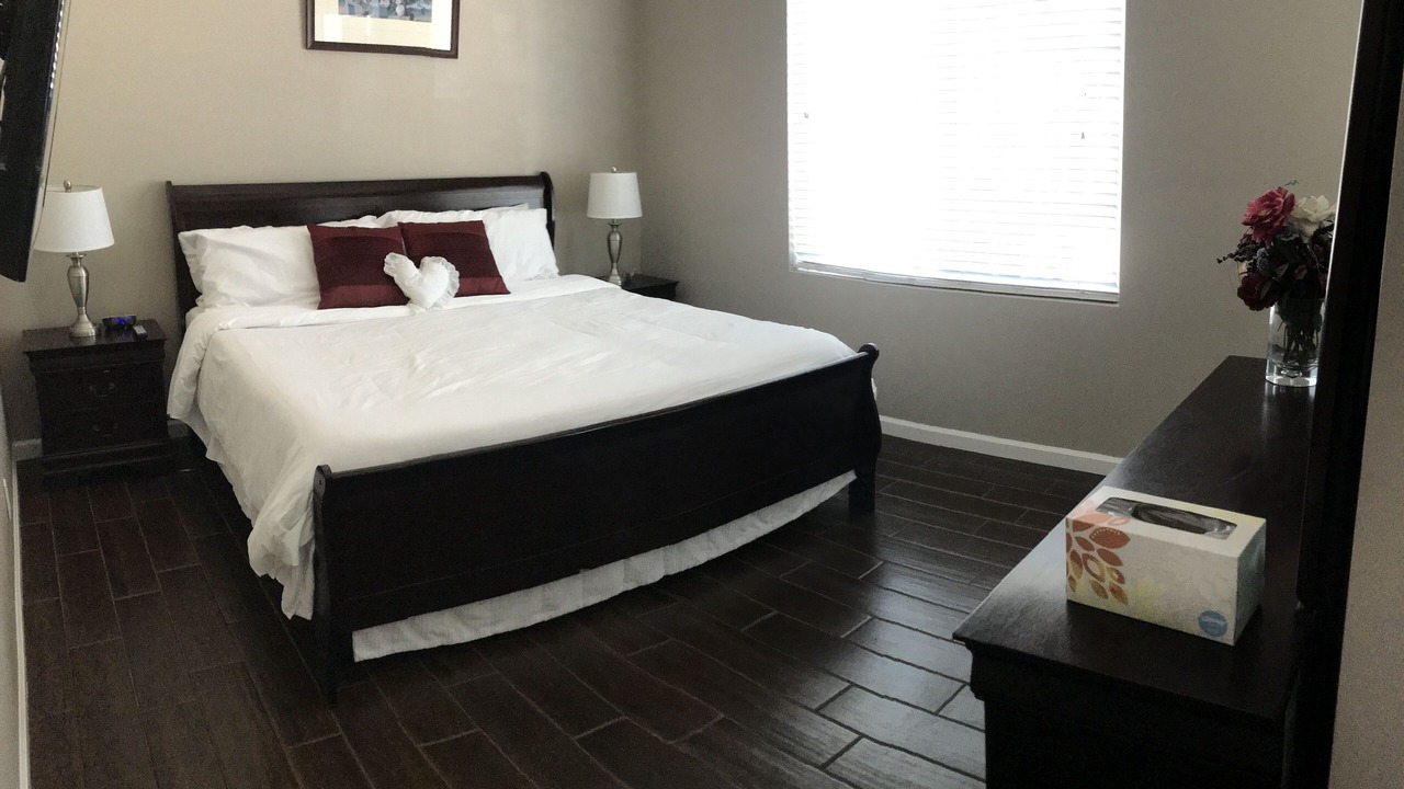 Photo of Bedroom in Paradise Heights