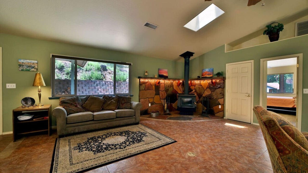 Photo of Livingroom in Prescott