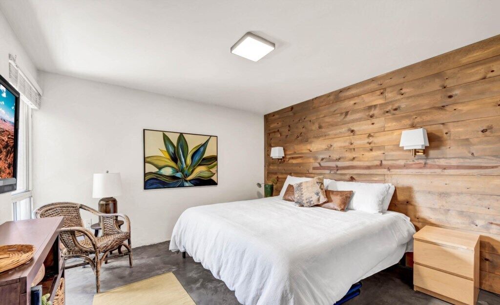Photo of Bedroom in Entertainment District