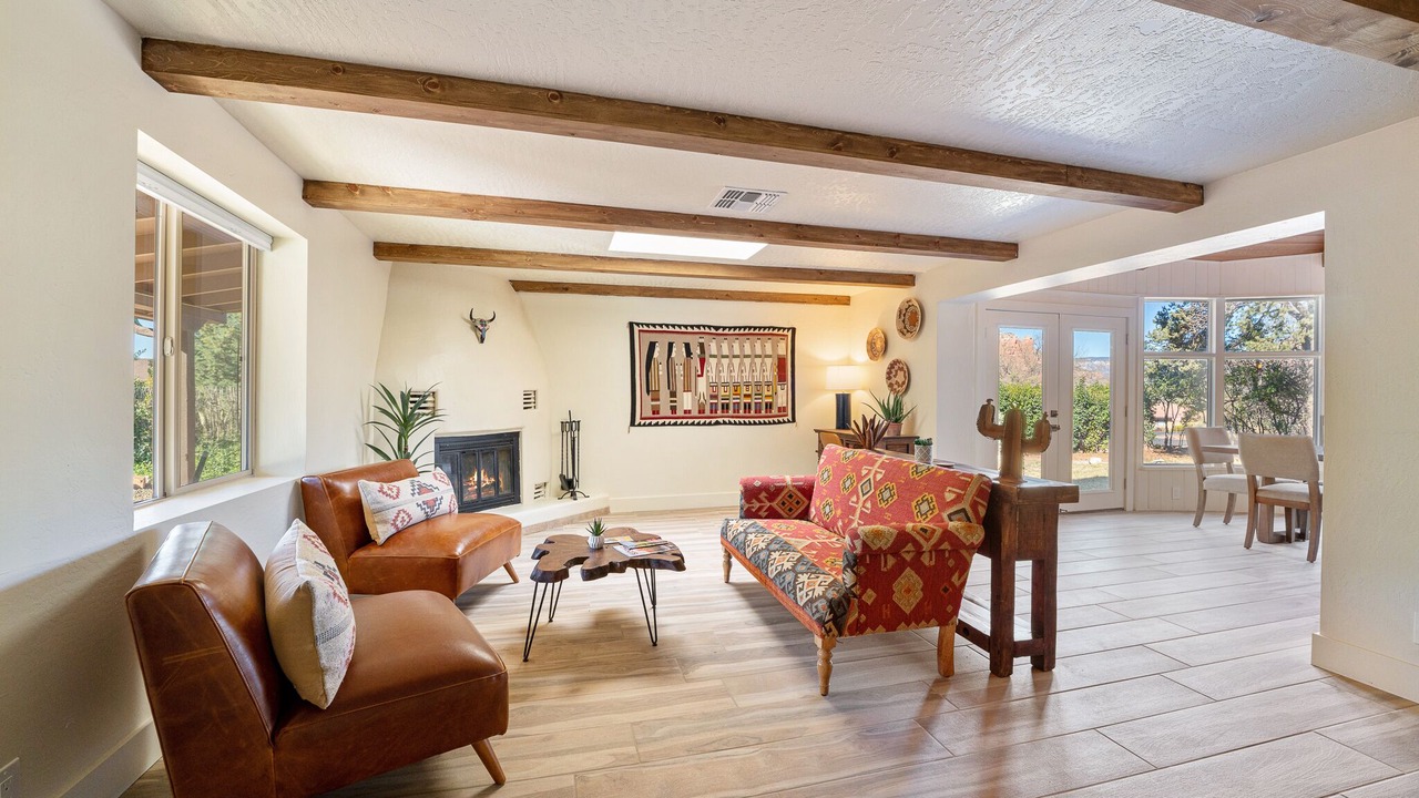 Photo of Livingroom in West Sedona