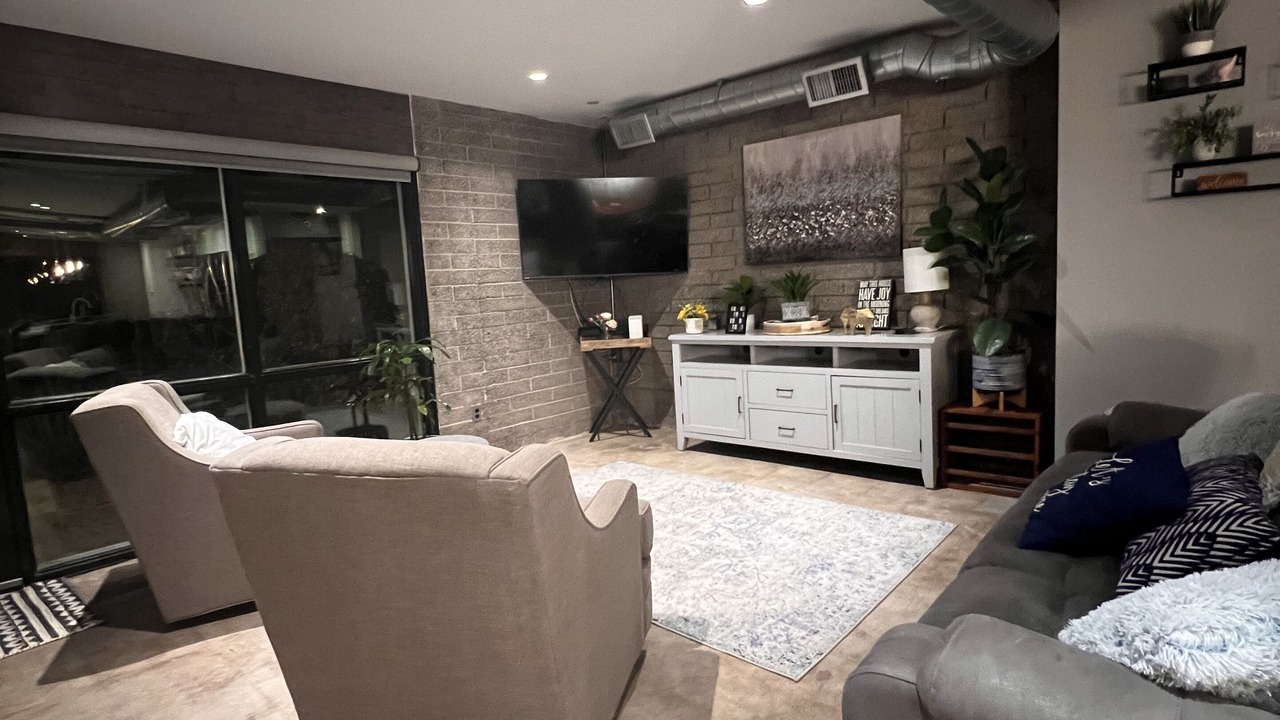 Photo of Livingroom in South Scottsdale