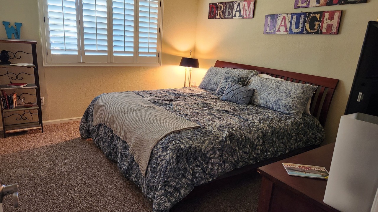 Photo of Bedroom in Thunderbird Desert Estates