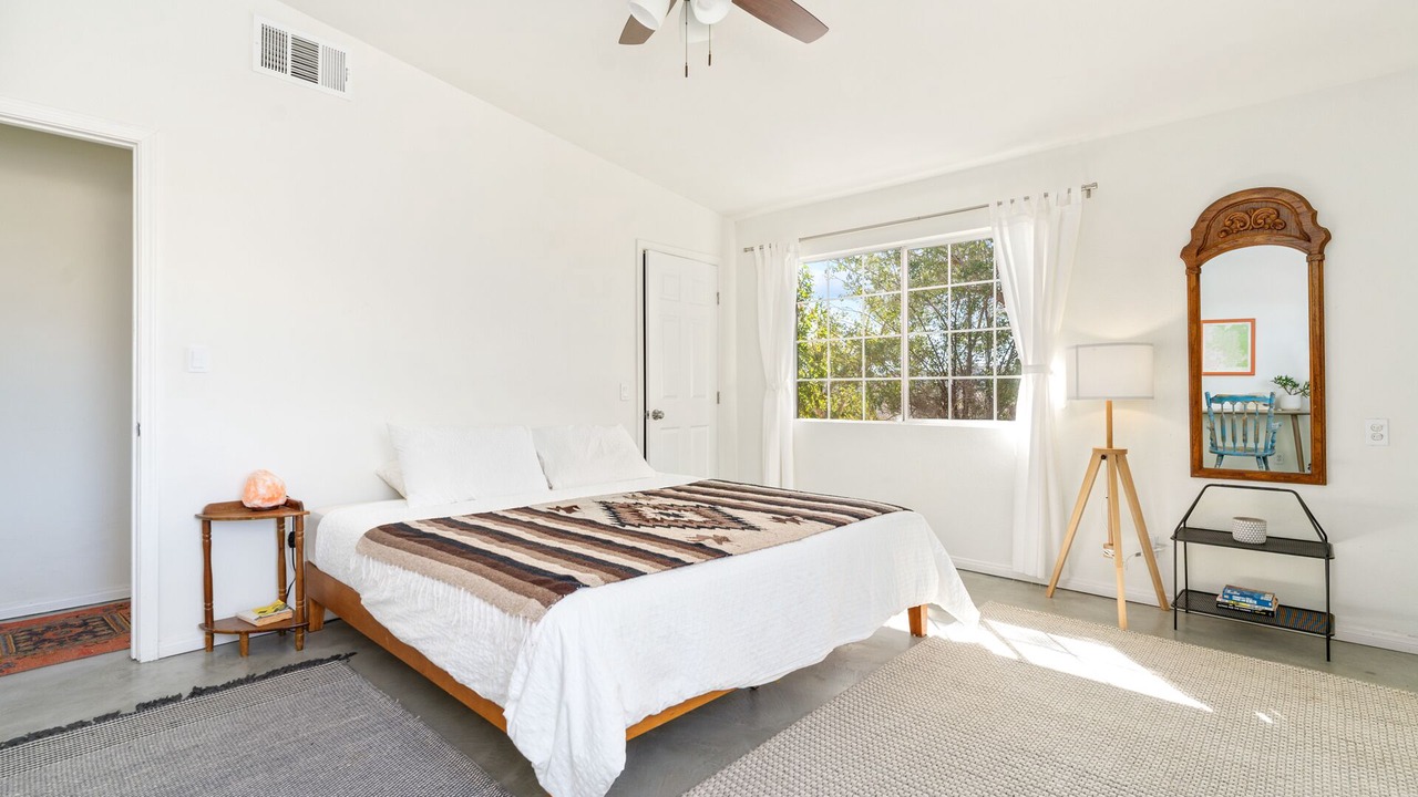 Photo of Bedroom in Morongo Valley